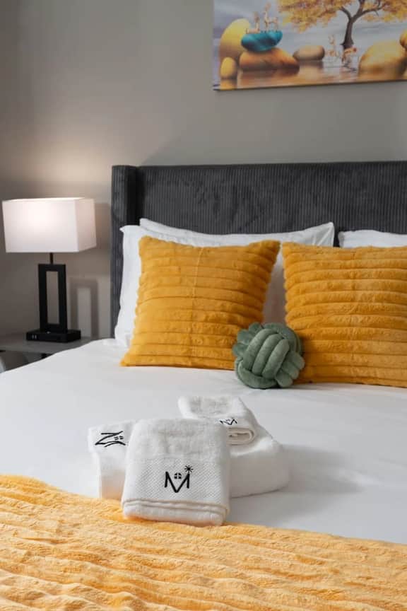 Cozy Lux Haven Whitestown