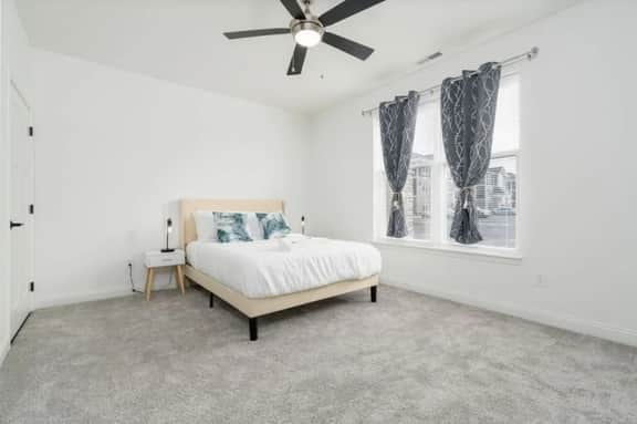 Your Cozy 2BD Whitestown