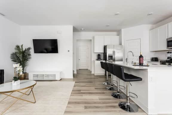 Modern Luxury Retreat Westfield