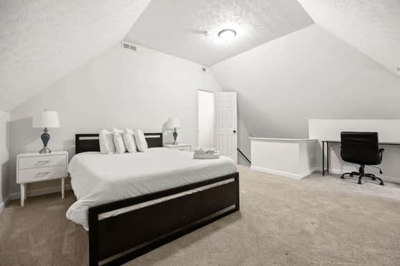 Modern & Cozy Indy Stay w/ Free Parking